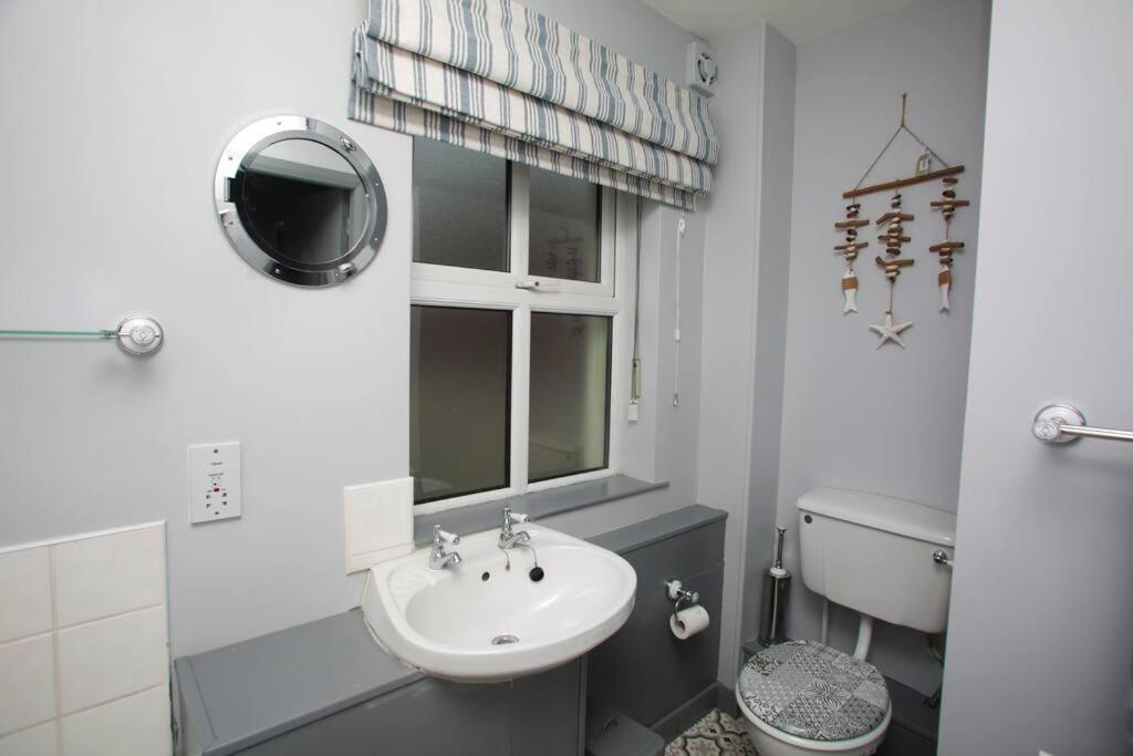 Apartment Luxury Townhouse: L/derry Bt48 7jx *
