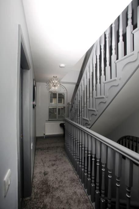 Luxury Townhouse: L/derry Bt48 7jx Londonderry
